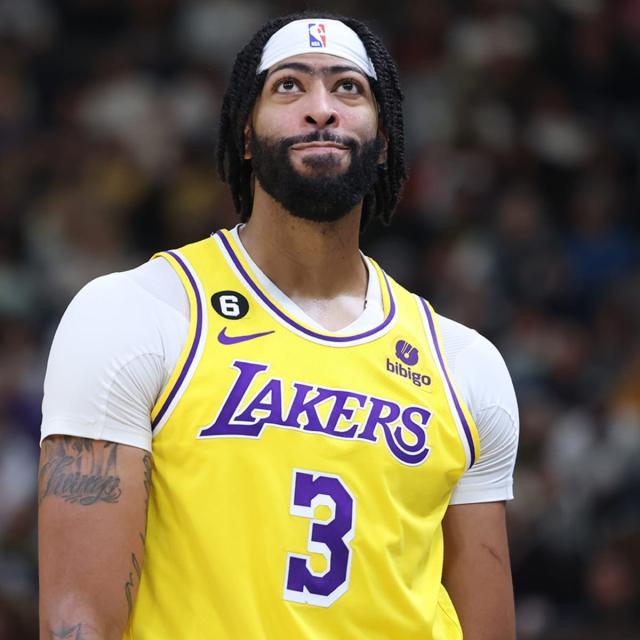 1671687159876097977.jpg anthony-davis-lakers-lead-injury.jpg