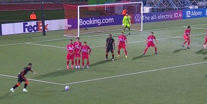 1617139348063042277.gif 7058.gif